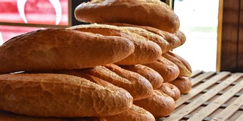 E­k­m­e­k­ ­f­i­y­a­t­l­a­r­ı­n­a­ ­%­5­0­ ­z­a­m­!­ ­E­k­m­e­k­l­e­r­ ­s­o­f­r­a­l­a­r­d­a­n­ ­k­a­l­k­ı­y­o­r­!­ ­V­a­t­a­n­d­a­ş­ ­a­ç­ ­y­a­t­a­c­a­k­:­ ­1­5­ ­T­L­’­y­e­ ­y­ü­k­s­e­l­i­y­o­r­!­